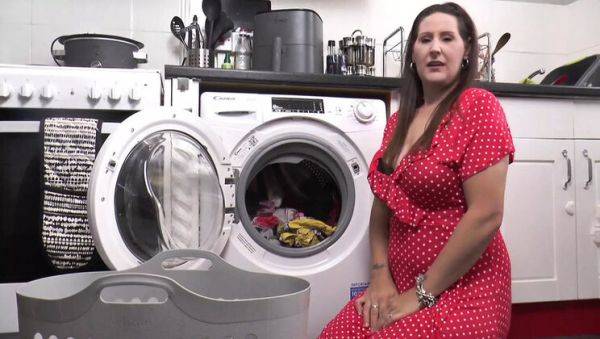 Naughty British Stepmom Naasha Love Sucks and Fucks Hard in Bathroom POV - porntry.com - Britain on poweredporn.com