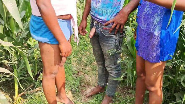 Desi Hot Wife Outdoor Threesome Sex with Doggy Style - Latest HD Video - veryfreeporn.com - India on poweredporn.com