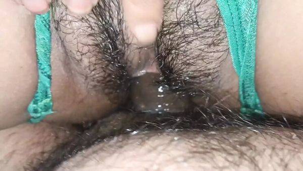 Desi Indian Kavita Bhabhi Cheats on Husband with Brother-in-Law in Hot Homemade Sex - veryfreeporn.com - India on poweredporn.com