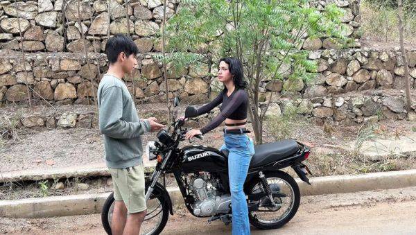 Helping Hot Stranger Girl With Her New Bike, Then Fucking Her In My Apartment - Jean Paul & Juliana Palvin - porntry.com on poweredporn.com