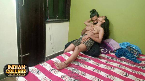 Hindi Sex In Juicy 18 Year Old Skinny Desi Girlfriend Fucked By Indian Hunk - desi-porntube.com - India on poweredporn.com