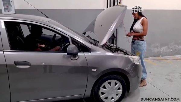 Mechanic Fixes Duncan Saints Car And Charges Him - videomanysex.com on poweredporn.com