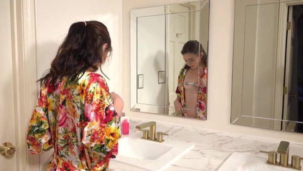 Lovely Hussy Veronica Church Solo Xxx Video - videomanysex.com on poweredporn.com