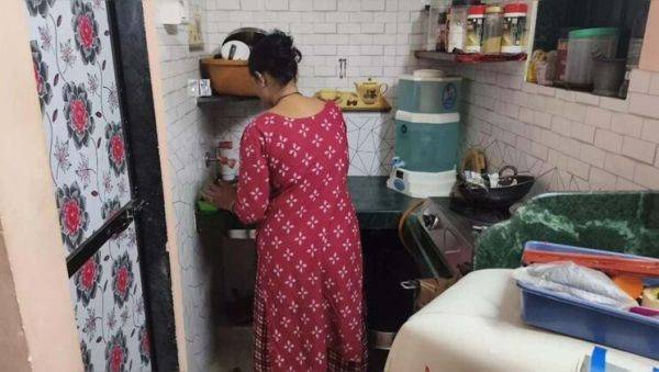 Hot Indian Stepsister Sagita Sharm Shares Bed with Stepbro in Saree - Desi Sex - veryfreeporn.com - Russia - India on poweredporn.com