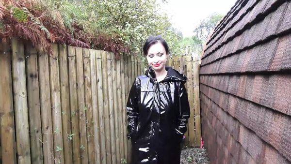 Hot Polish Mature Wanilianna Fucks Herself with Dildo in Highland Cottage - Amateur HD Video - porntry.com - Poland on poweredporn.com