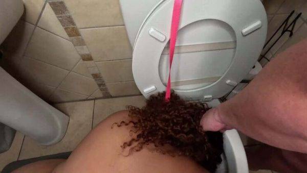 Interracial Blowjob & Golden Shower - BBW Gagged & Pissed On in Toilet - veryfreeporn.com - South Africa on poweredporn.com