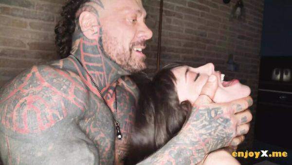 Hot inked brunette Catherine Knight gets wild with Rob Diesel in hardcore XXX action - blowjob, cowgirl & cum eating! - veryfreeporn.com on poweredporn.com