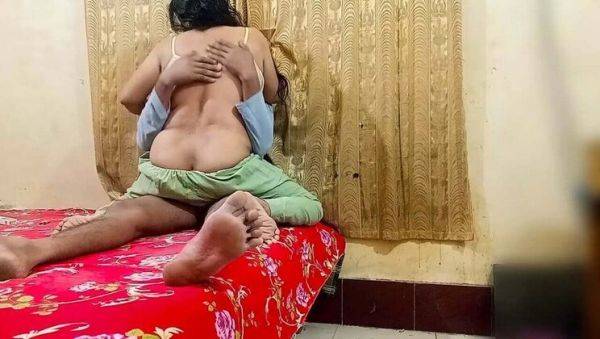 Desi Bhabhi Hot Sex with Devar - Indian Brother in Law Fucks Sister in Law Hardcore - veryfreeporn.com - India on poweredporn.com