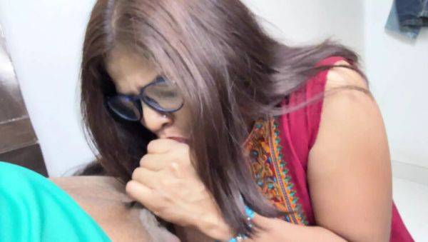 Sexy Komal Fucks Neighbor After Finding Out Her Husband is a Eunuch - Desi Village Wife Cheating - veryfreeporn.com - India on poweredporn.com