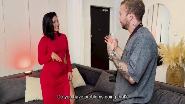 Kylei Ellish In Horny Photographer Fucks Big Ass Curvy Venezuelan Milf, Cums Inside Her - desi-porntube.com - Venezuela on poweredporn.com