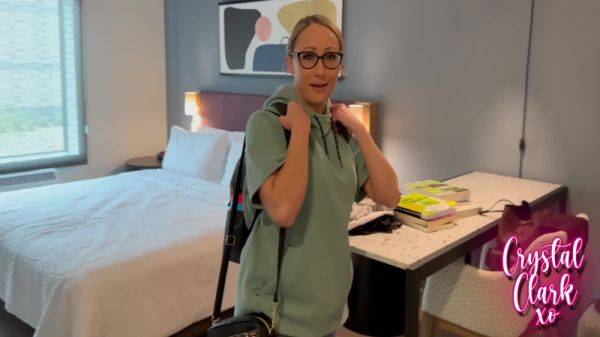 Crystal Clark And Oliver Faze In Stepmom Visits Me At College 10 Min - txxx.com on poweredporn.com