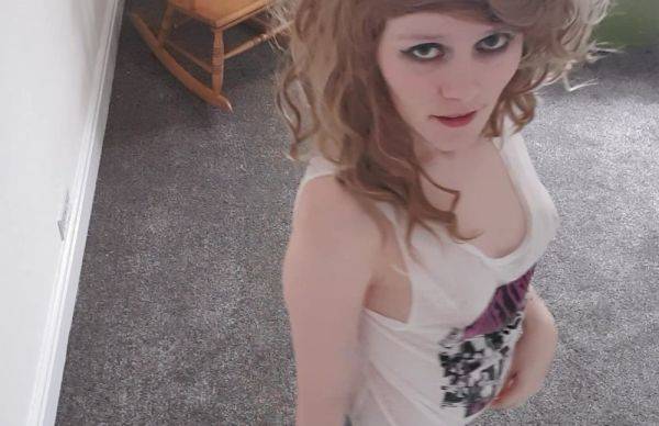 Sister Caught Masturbating Over Brother - inxxx.com on poweredporn.com