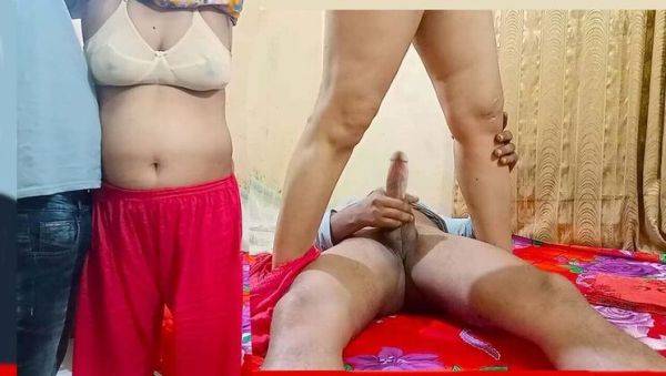 Desi Bhabhi Mitu Choudhury Gets Measured for Wedding Blouse - Big Tits, Doggy & Homemade Sex - veryfreeporn.com - India on poweredporn.com