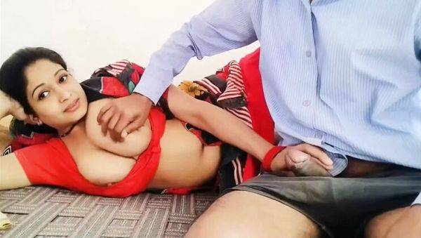 Hot Indian Aunty Catches Me Jerking Off - Fingering Her Wet Pussy & Hardcore Fuck With Hindi Moans - porntry.com - India on poweredporn.com