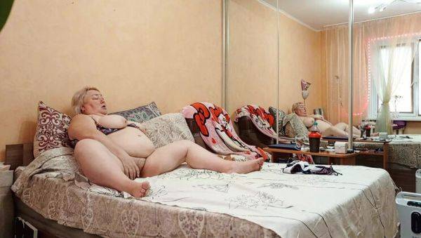 Hot MILF Zona901 rubs her big natural tits and fingers her meaty pussy in the evening - xxxfiles.com - Russia on poweredporn.com