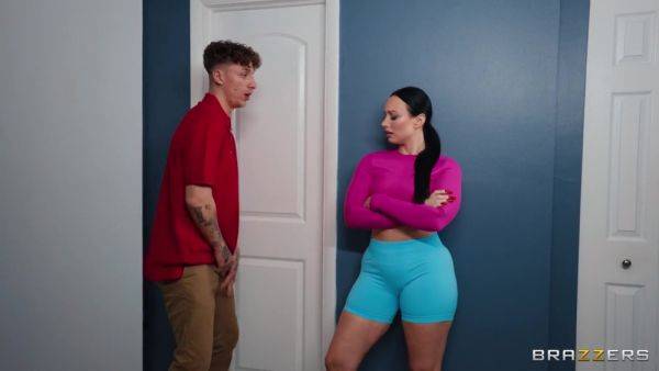 She Likes A Big Load - Lucy Foxx & Money Birdette - videomanysex.com on poweredporn.com