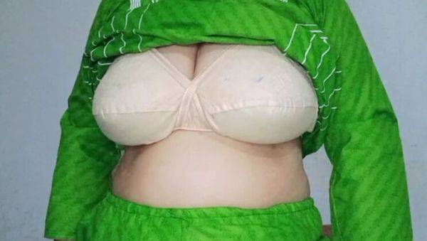 Hot Pakistani Bhabi Fucks Devar - Big Boobs Titty Fuck & Blowjob - xxxfiles.com - India - Pakistan on poweredporn.com