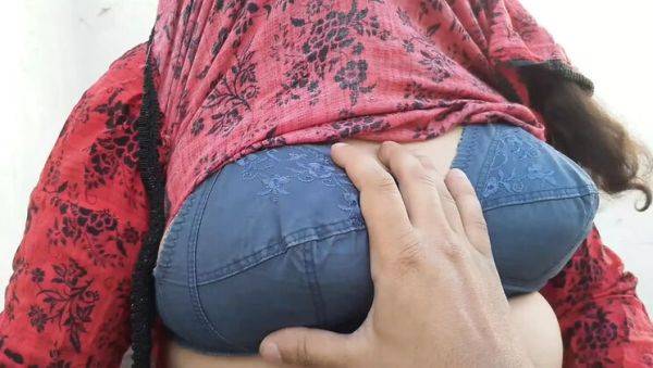 Desi Wife QueenbeautyQB Fucks Husband - Big Tits, Blowjob & Cumshot in HD - xxxfiles.com on poweredporn.com