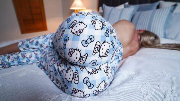 Step Mom Wakes Up to Step Son's Hard Cock - Hot MILF Gets Quick Orgasm - xxxfiles.com - Usa on poweredporn.com