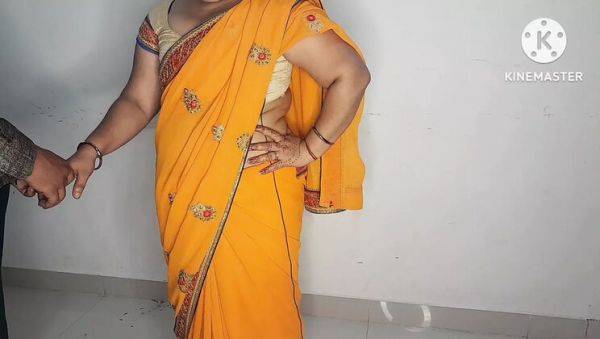 Hot Stepmom Seduces Son While Father is Away - Hindi Desi Romance - xxxfiles.com - India on poweredporn.com