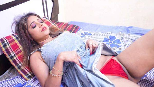 Hot Indian Teacher Gives Kamasutra Lesson - Big Tits & Doggy Style - veryfreeporn.com - India on poweredporn.com