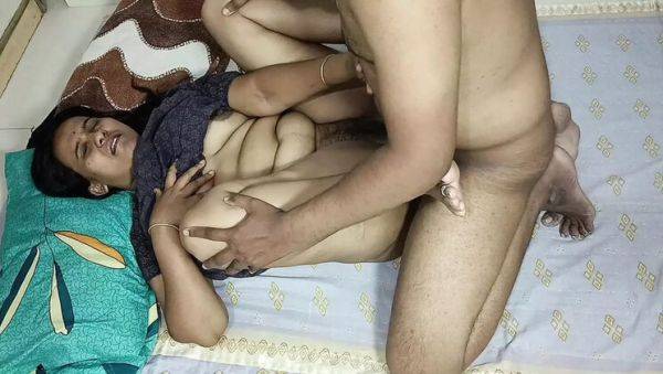 Desi Kavita Bhabhi Cheating on Husband - Hot Marathi Homemade Sex - veryfreeporn.com - India on poweredporn.com