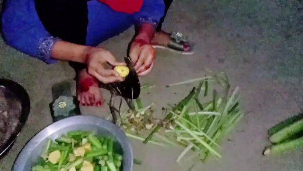 Deshi Bhabhi Tasneem Gets Fucked Hard in Outdoor Doggy Style - HD Desi Sex - veryfreeporn.com - India on poweredporn.com