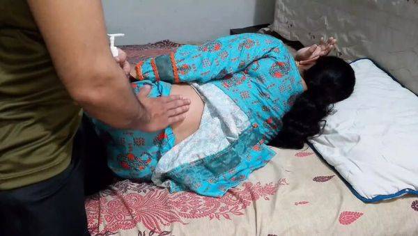 Desi Stepmom QueenbeautyQB Seduces Stepson with Lotion Massage - Hot Homemade Role Play - veryfreeporn.com on poweredporn.com