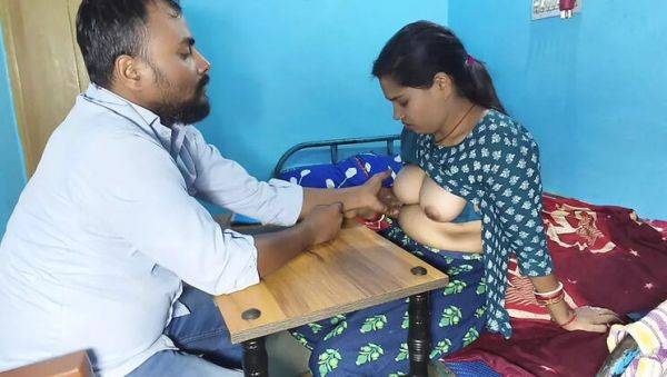 Sexy Indian bhabhi Sona sucks big boobs & gets fingered by boyfriend - Desi homemade sex - porntry.com - India on poweredporn.com