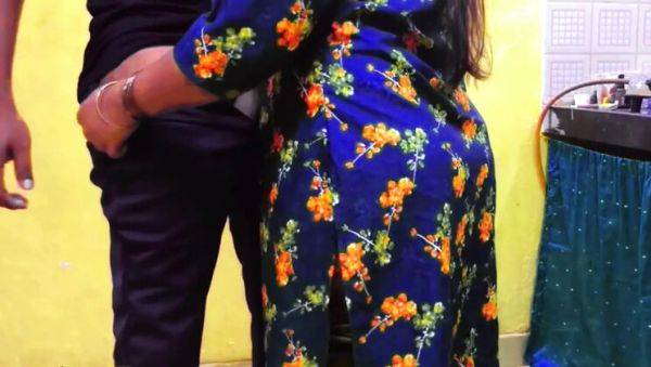 Step Sister Saith Fucks in Kitchen - Homemade Desi Sex - veryfreeporn.com - Pakistan on poweredporn.com