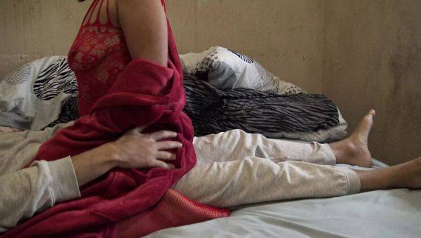 French amateur MILF Susan sucks dick and gets her hairy pussy licked in 4K - veryfreeporn.com - France - Canada on poweredporn.com