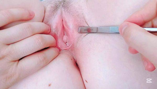 18 Year Old Virgin Screams as I Pluck Her Tight Pink Pussy with Tweezers - Close Up Amateur HD - porntry.com - Russia - Colombia on poweredporn.com