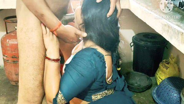 Desi Bhabhi Devar Ko Rahi Hai Hard Core - Devar Bhabhi - desi-porntube.com - India on poweredporn.com