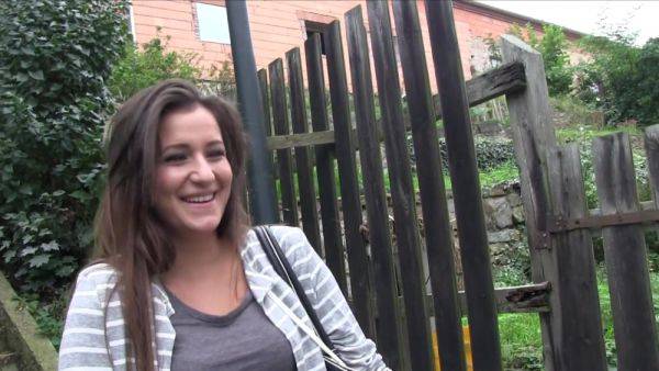 Risky public car fuck for outgoing brunette Cindy Loarn - hellporno.com on poweredporn.com