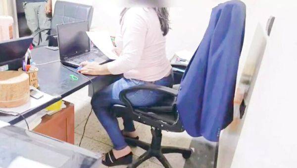 BBW Latina Office Sex - Coworker Fucks Me Hard in Part 1 - veryfreeporn.com - Venezuela on poweredporn.com