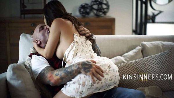 Hot MILF Cheats On Husband With Stepbrother - Nicole Doshi & Derrick Pierce - porntry.com on poweredporn.com