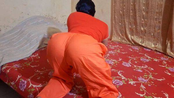 Desi Stepsister Doggy Style Fuck - Big Ass Bouncing While Sweeping The Bed - porntry.com on poweredporn.com