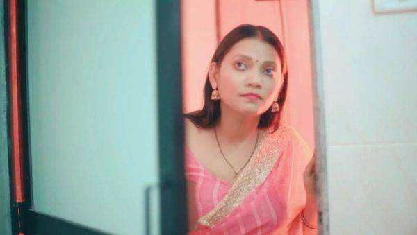 Desi Housewife Gets Wild with Office Boss - Hot Indian Sex & Dirty Talk - veryfreeporn.com - India on poweredporn.com