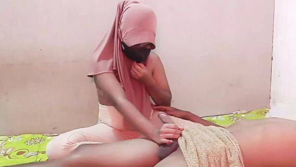 Hijab Indonesian Girl Rania Gets Massage Sex & Cheating Blowjob - porntry.com - Indonesia on poweredporn.com