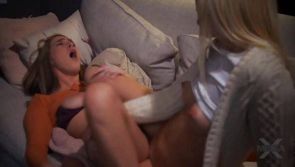 Blonde Lesbian Teens Kenna James & Cadence Lux Scissoring & Face Sitting - Femdom Reality - xxxfiles.com on poweredporn.com