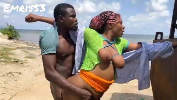 Crazy Outdoor Fuck in Lagos - BBC Pounds Nigerian BBW Hard - xxxfiles.com - Nigeria on poweredporn.com