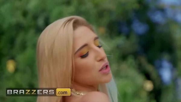 Abella Danger Gets Her Big Wet Butts Fucked Hard Poolside - Anal & Interracial Action - xxxfiles.com on poweredporn.com