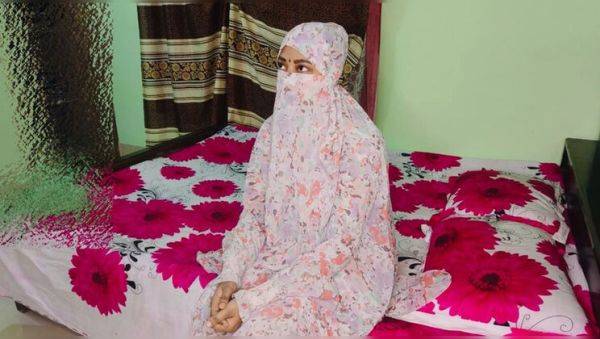 Hot Indian Muslim Girl in Burkha Fucks Hard in Rain - Desi Lovers - veryfreeporn.com - India on poweredporn.com