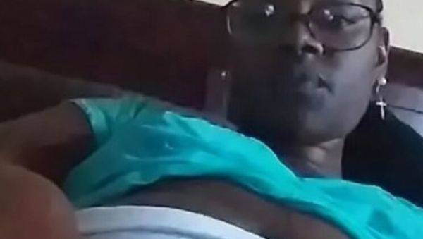 Naejaexx Fingering Her Tight Pussy Closeup - Ebony MILF with Big Ass - xxxfiles.com on poweredporn.com