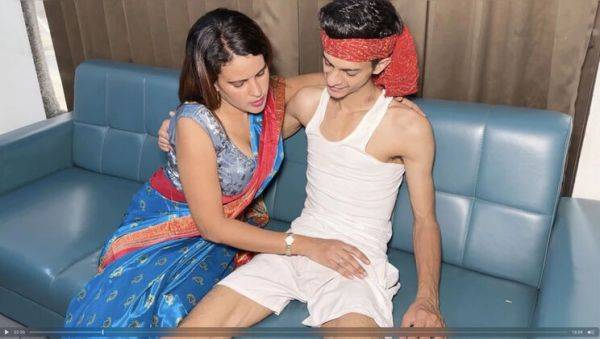 Desi Bhabhi Forces Servant To Fuck Her - No GF Needs Hardcore Sex - xxxfiles.com - India on poweredporn.com