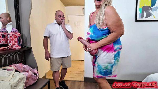 Hot GILF & Cougar Threesome Fucks Valet - Atlas_TripleX & Venus Rising - xxxfiles.com - Usa on poweredporn.com