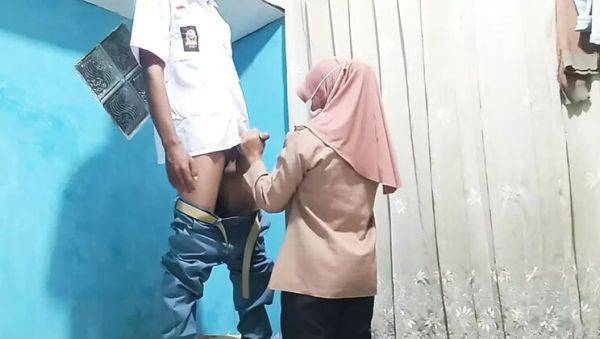 Hijab Teacher Rania Fucks Students in Hot Classroom Sex - Big Tits, Doggy Style - veryfreeporn.com - Indonesia on poweredporn.com