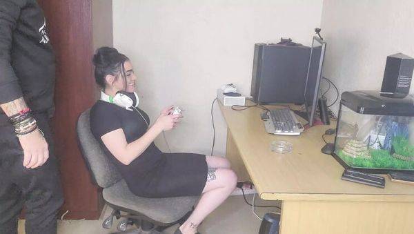 Hot Indian Gamer Girl Fucks For Rent - Amateur Homemade Sex - porntry.com - India on poweredporn.com