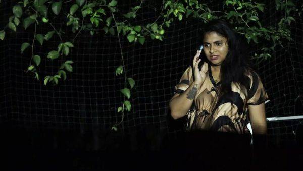 Desi GF Cheats on Parents - Hard Terrace Fuck at Night with Boyfriend - porntry.com - India on poweredporn.com