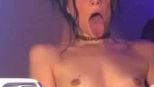 Mackenzie Jones gets soaking wet with vibrator play - xxxfiles.com on poweredporn.com